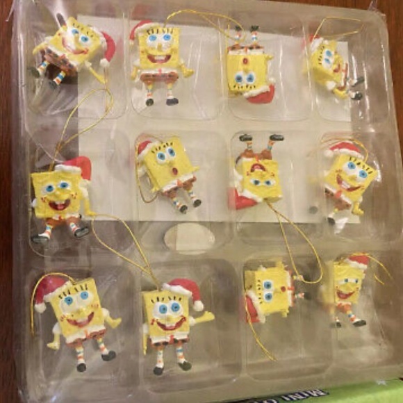 NWT SpongeBob SquarePants mini Christmas ornaments set - Picture 3 of 3